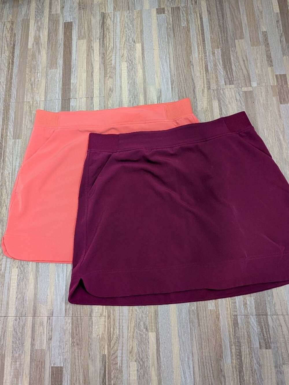 32 Degrees Bundle of 2 Women's Cool Stretch Athletic Skort Marron & Coral Size L